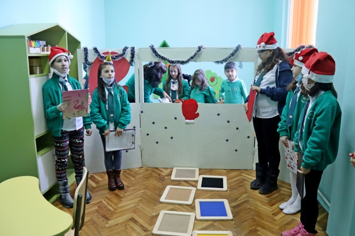 В Лясковската гимназия по проект бе създадена Сензорна стая за обучение